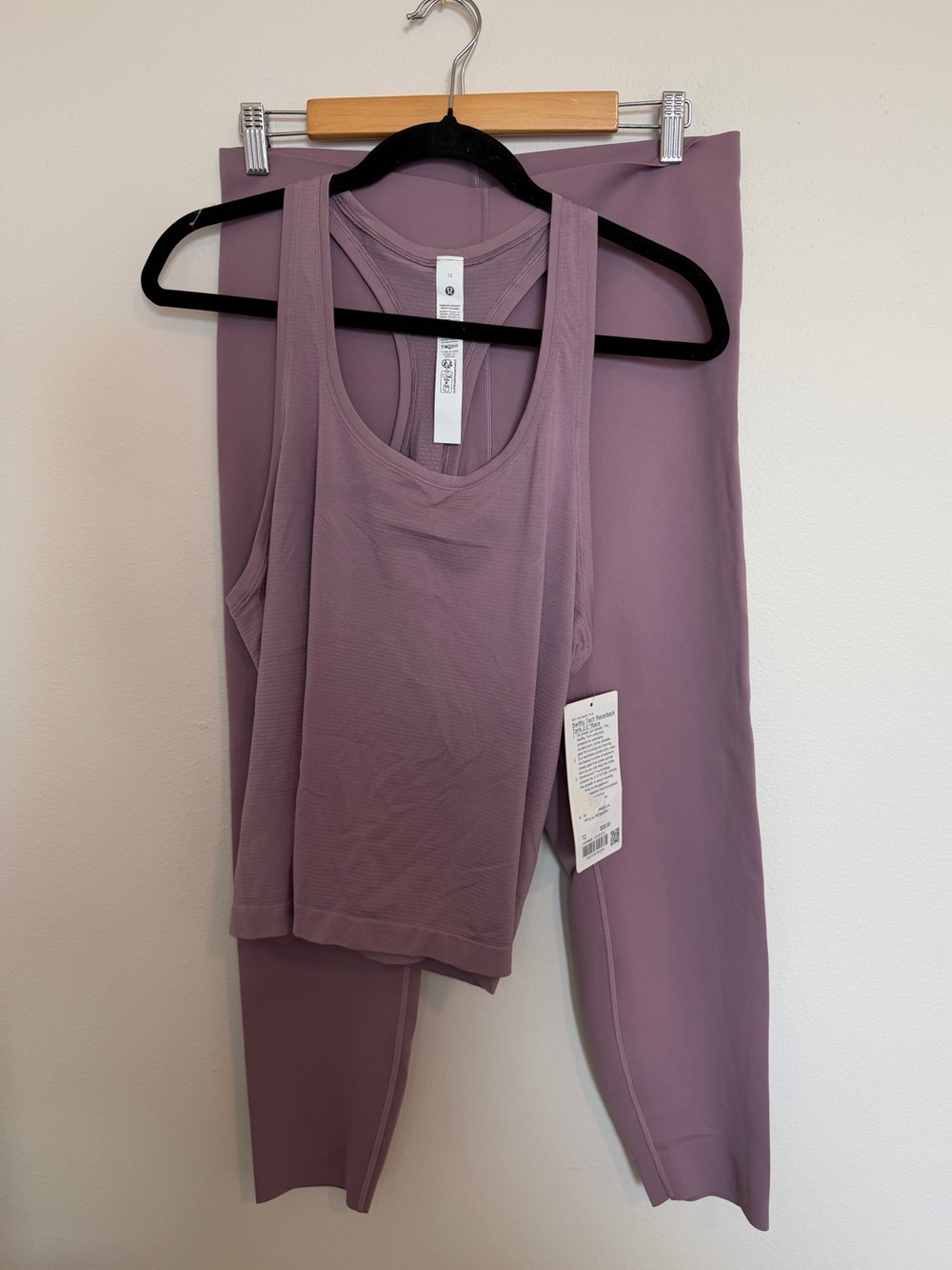 Lululemon SET Glow up Legging (14, nwot) & swifty tank (12, nwt)